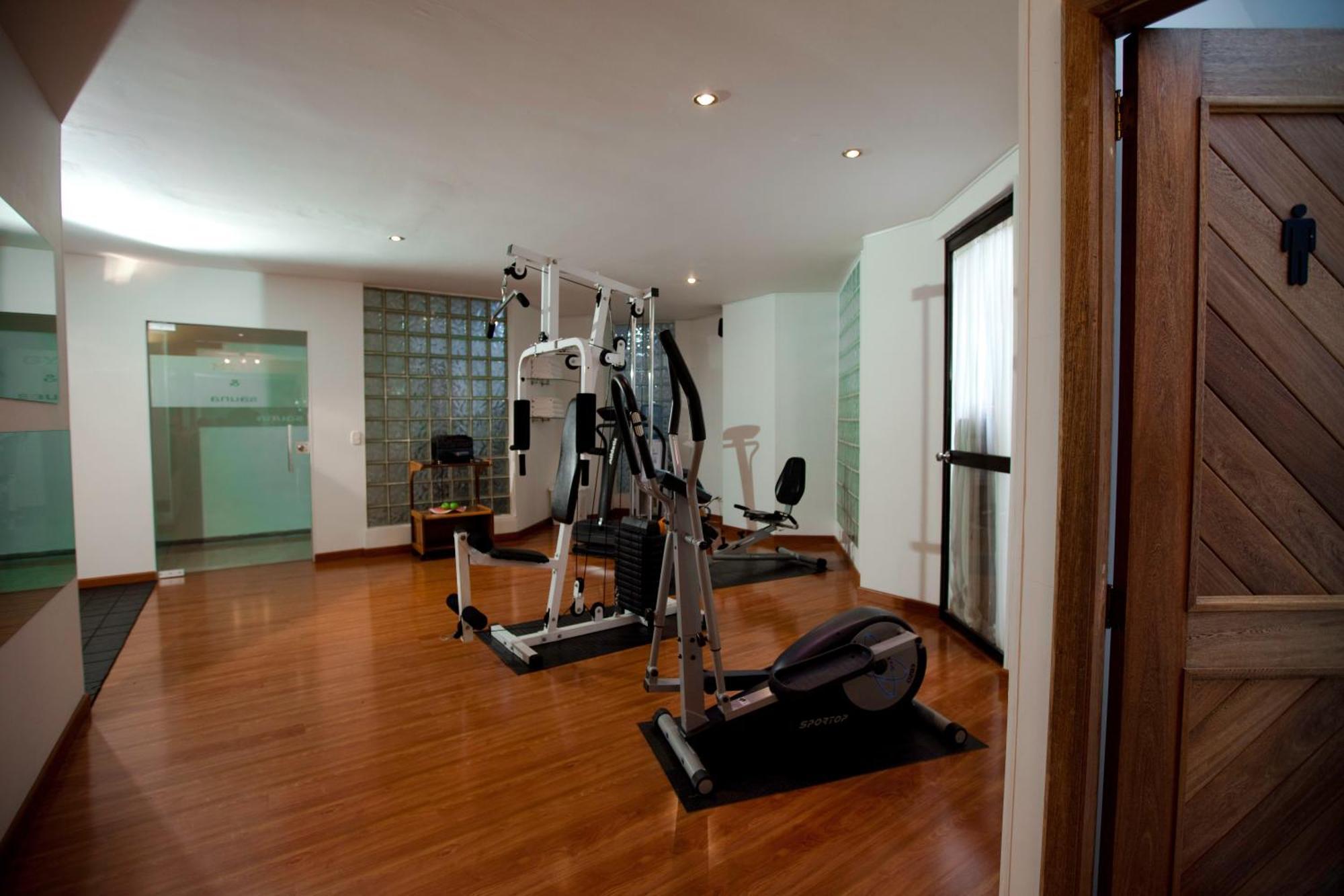 Travelers Fontana Plaza Aparthotel Bogota